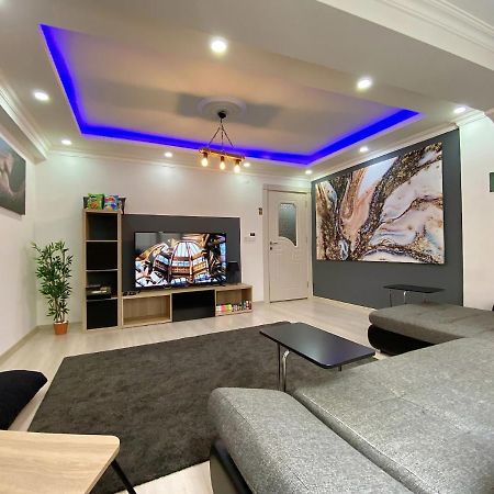 איסטמבול Cozy Big Sisli Apartment , Ac, Modern &For Family,Friendly In Center מראה חיצוני תמונה